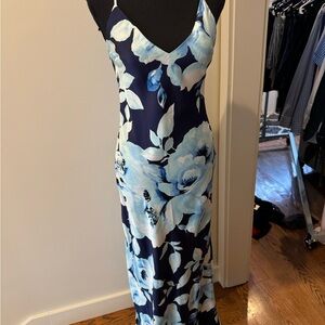 Worn once. Floral dress from Lulus.